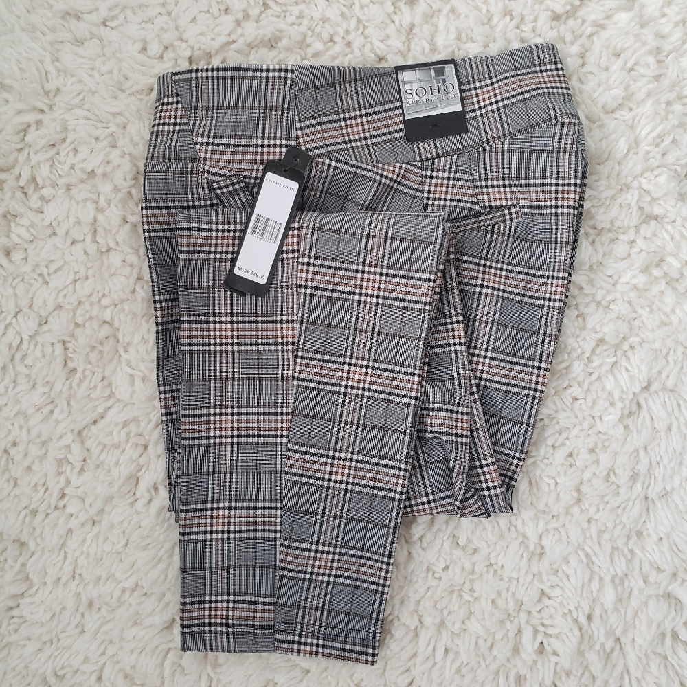 NWT Ankle length plaid pants